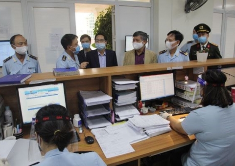 TUYỂN DỤNG NHÂN VIÊN THỦ TỤC HẢI QUAN